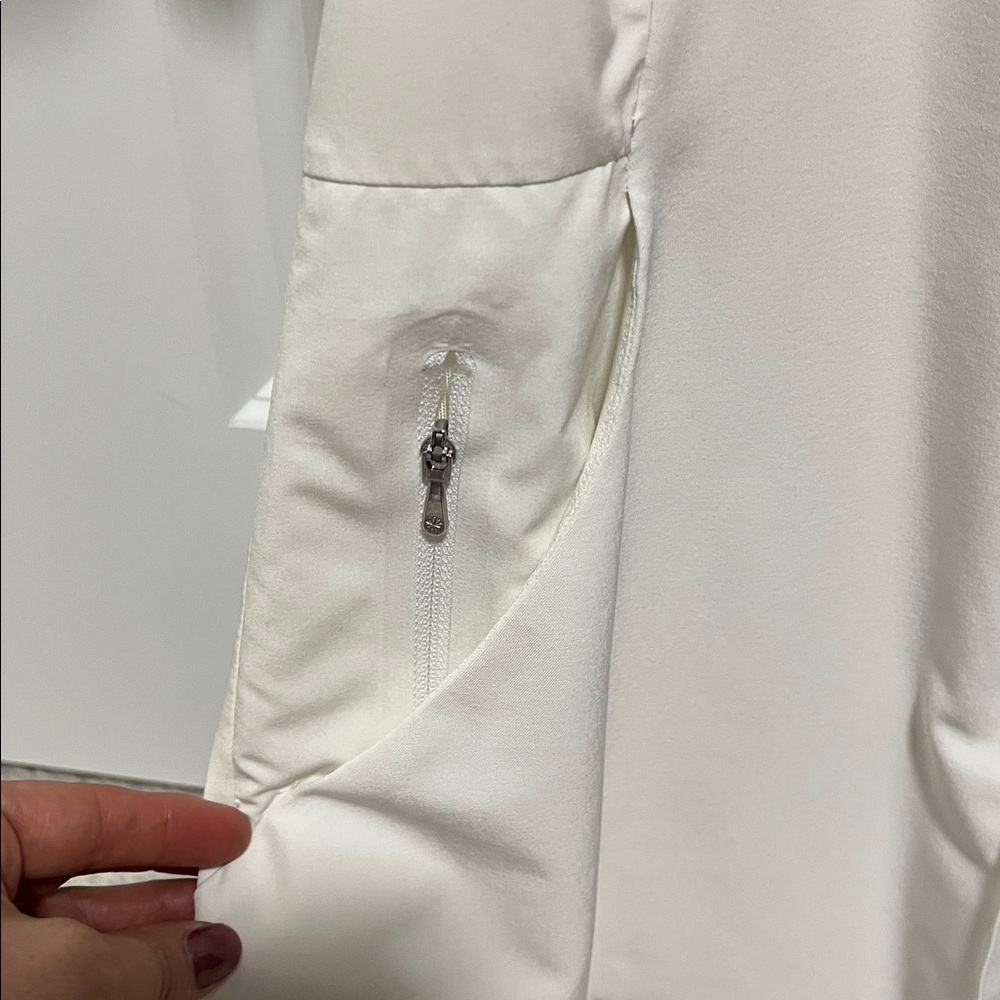Athleta Cream Textured Top - Picture 3 of 5